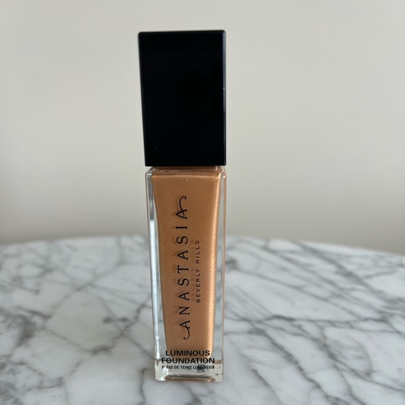 Anastasia Beverly Hills
Luminous Foundation shade 360C- 30ml - Picture 2 of 4